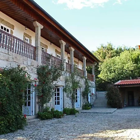 Casa Dos Tres Rapazes *