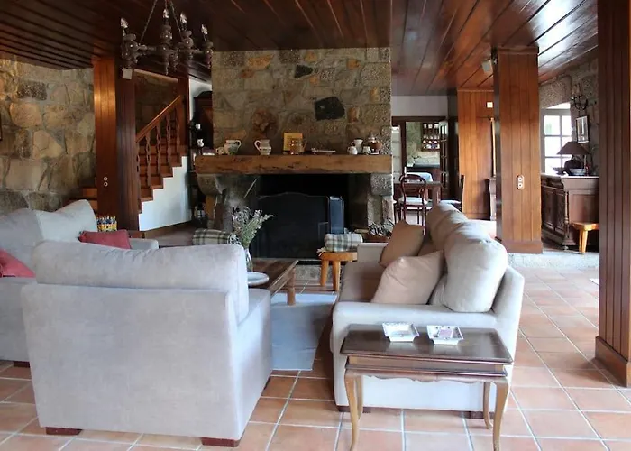 Casa Dos Tres Rapazes וילה